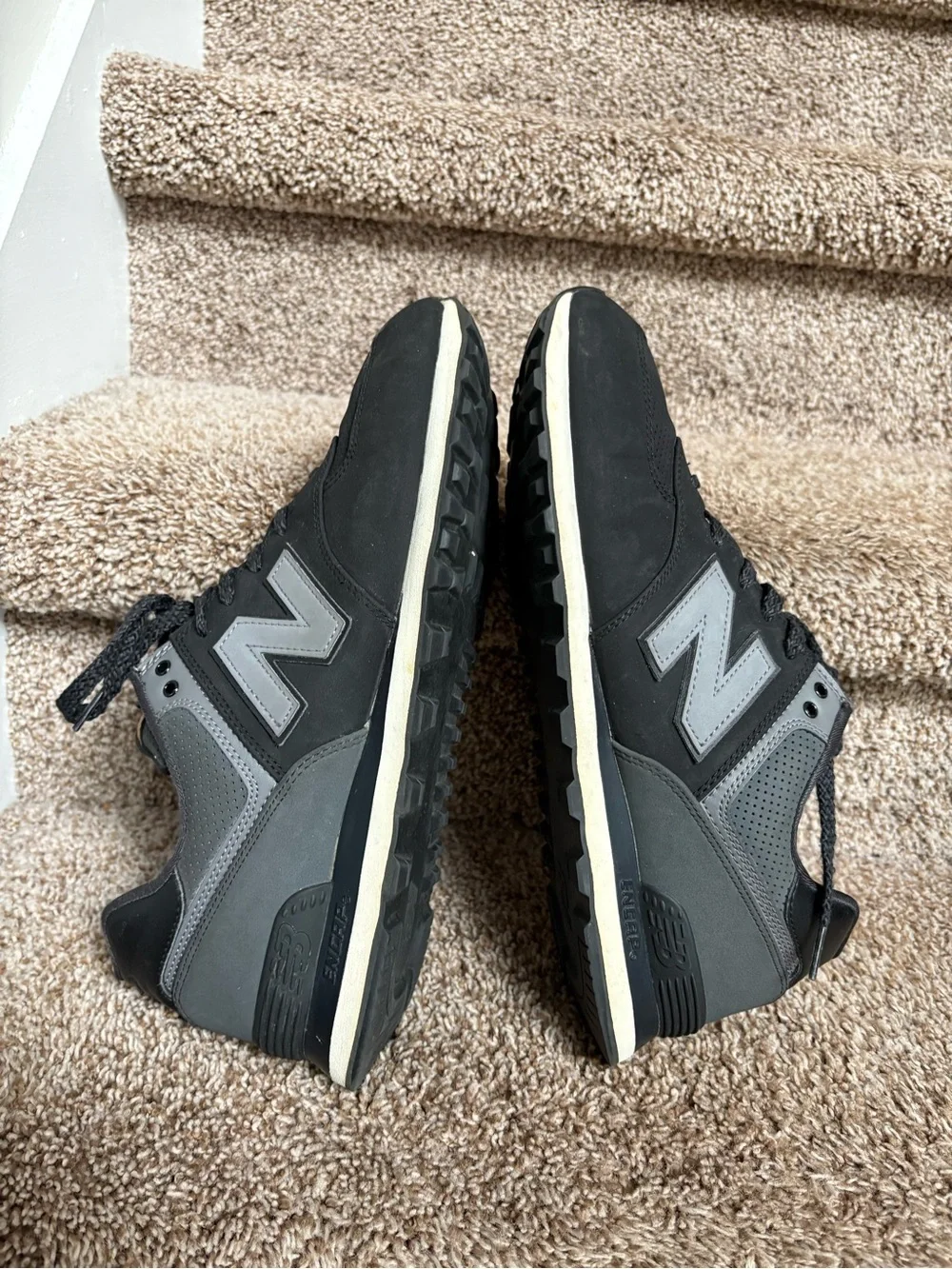 New Balance 574 Men's Black & Gray Casual Classic Sneakers